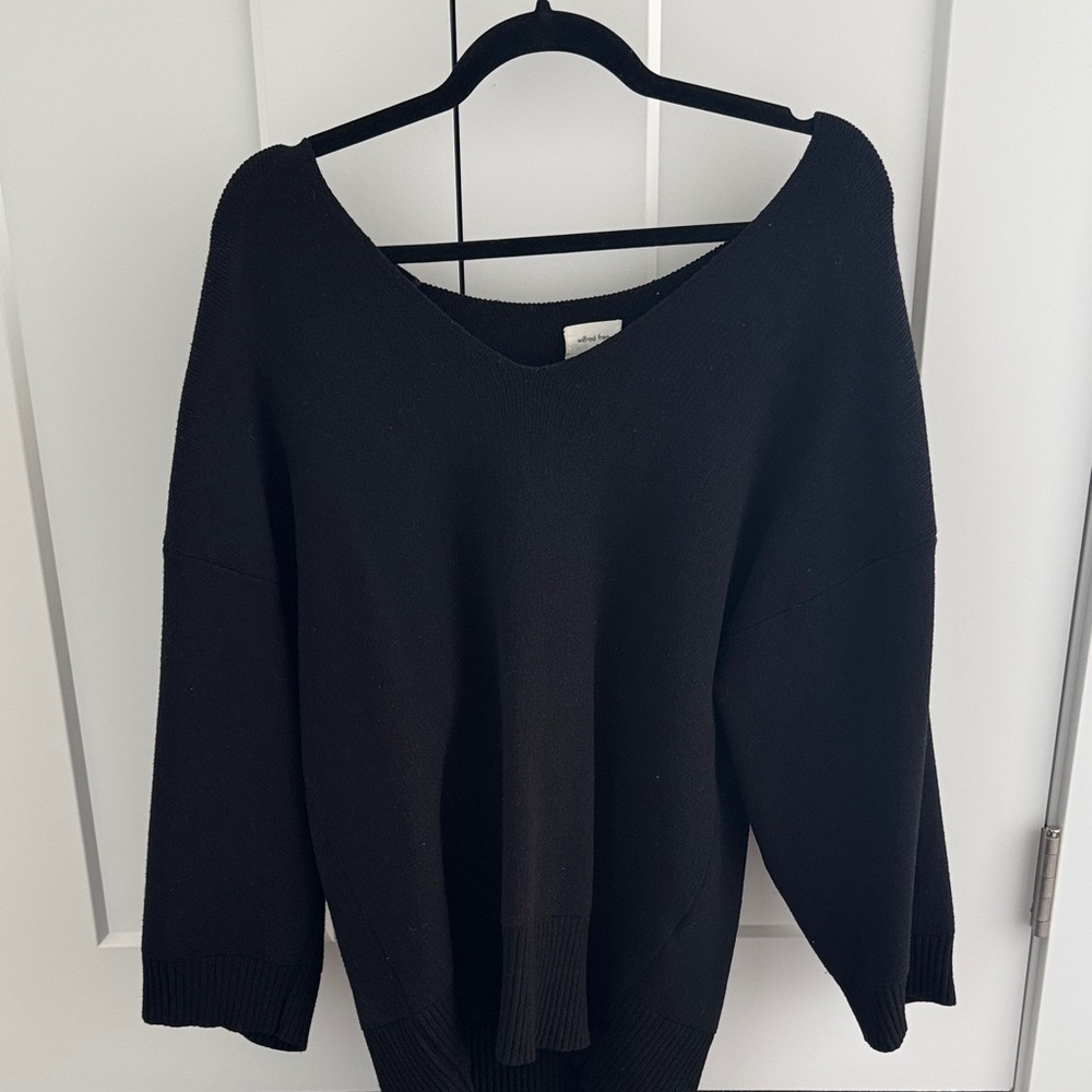Wilfred Black V-Neck Women's Sweater